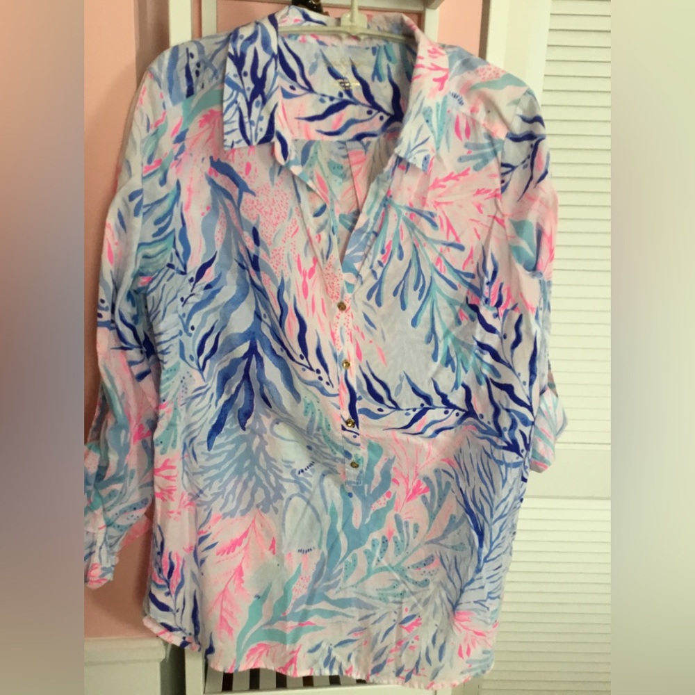 Lilly Pulitzer Ladies med coral top EUC